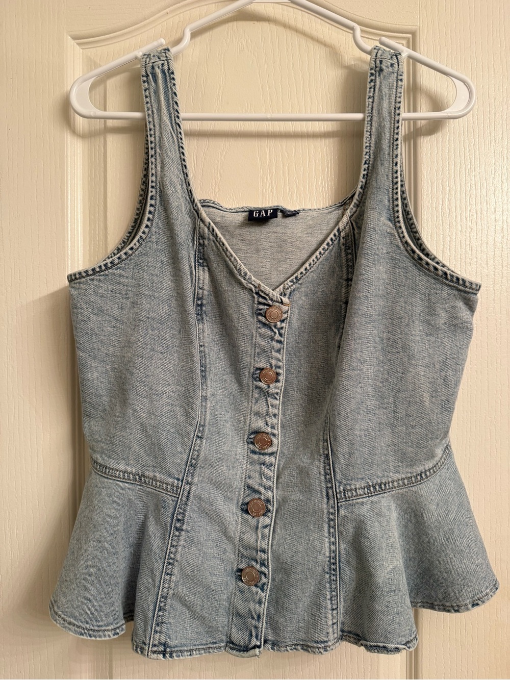 GAP Light Wash Denim Button-Front Peplum Tank Large